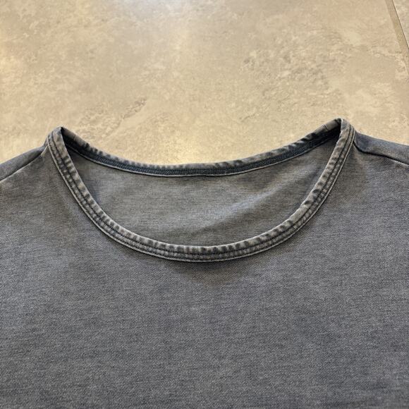 Lululemon Shirt Mens Medium Blue Fundamental Tee Short Sleeve Crew Neck Casual - Picture 2 of 9